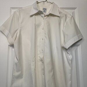 Brooks Brothers short-sleeved no-iron cotton blouse